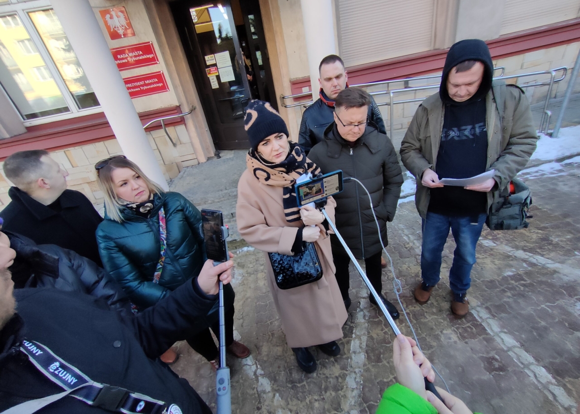 Grupa mieszkańców Piotrkowa złożyła zawiadomienie o zamiarze przeprowadzenia referendum w sprawie odwołania prezydenta miasta