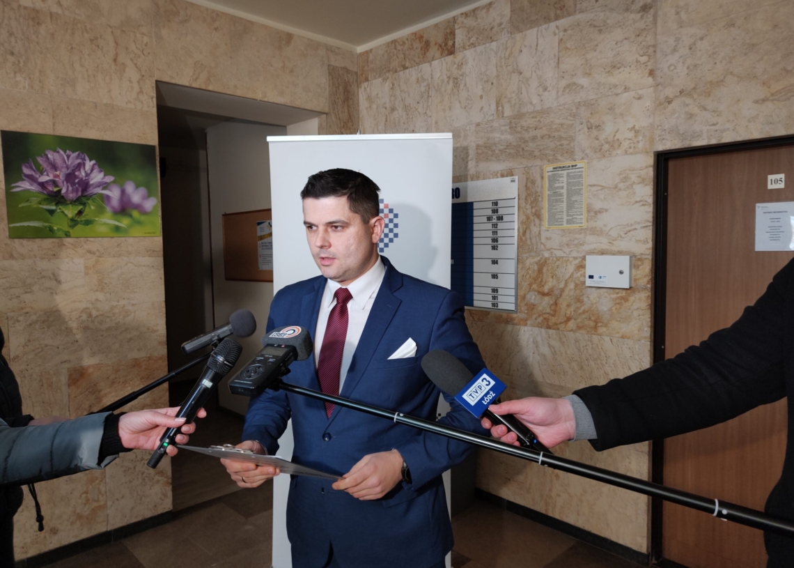 Grupa mieszkańców Piotrkowa złożyła zawiadomienie o zamiarze przeprowadzenia referendum w sprawie odwołania prezydenta miasta