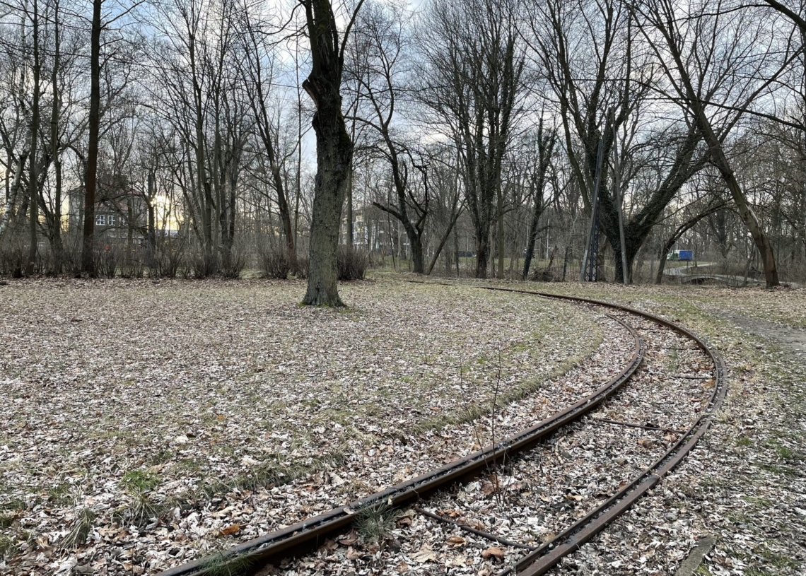 Zapomnianych krańcówek w Łodzi sporo. Kiedy tramwaje wrócą na te pętle? [ZDJĘCIA + WIDEO]