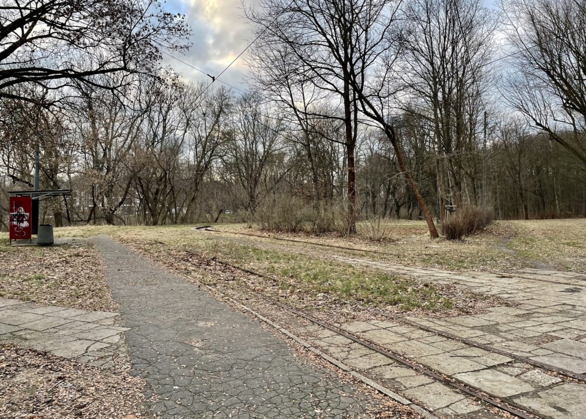 Zapomnianych krańcówek w Łodzi sporo. Kiedy tramwaje wrócą na te pętle? [ZDJĘCIA + WIDEO]