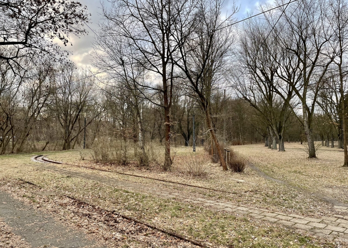 Zapomnianych krańcówek w Łodzi sporo. Kiedy tramwaje wrócą na te pętle? [ZDJĘCIA + WIDEO]