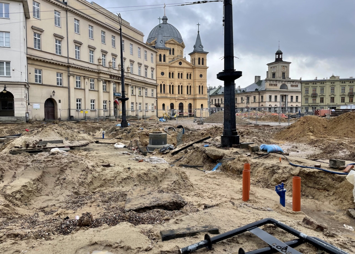 Przebudowa pl. Wolności. Koniec inwestycji powinien nastąpić już za 7 miesięcy, ale termin przesunięto na koniec roku [ZDJĘCIA + WIDEO]
