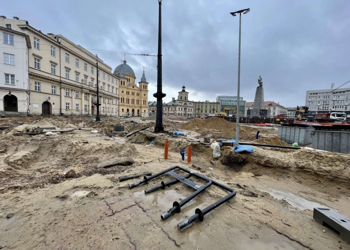Przebudowa pl. Wolności. Koniec inwestycji powinien nastąpić już za 7 miesięcy, ale termin przesunięto na koniec roku [ZDJĘCIA + WIDEO]