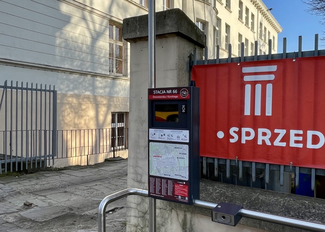 1 marca sezon rozpoczyna Łódzki Rower Publiczny, a jednośladów jeszcze na wielu stacjach brak [ZDJĘCIA]