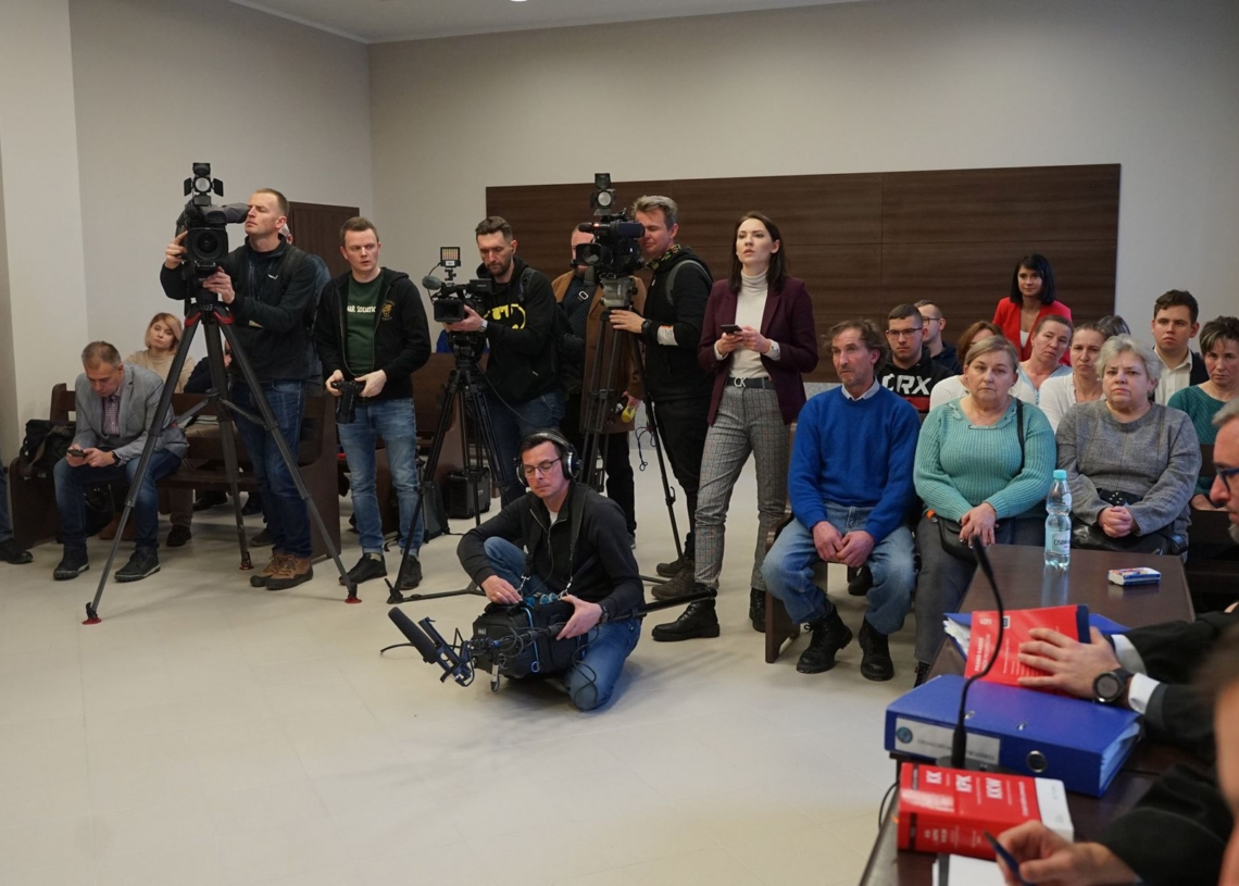Trumny na kółkach. Adwokat Paweł Kozanecki miał stanąć przed sądem, ale rozprawę odroczono