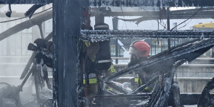 Pożar autobusu przy dworcu Łódź Fabryczna