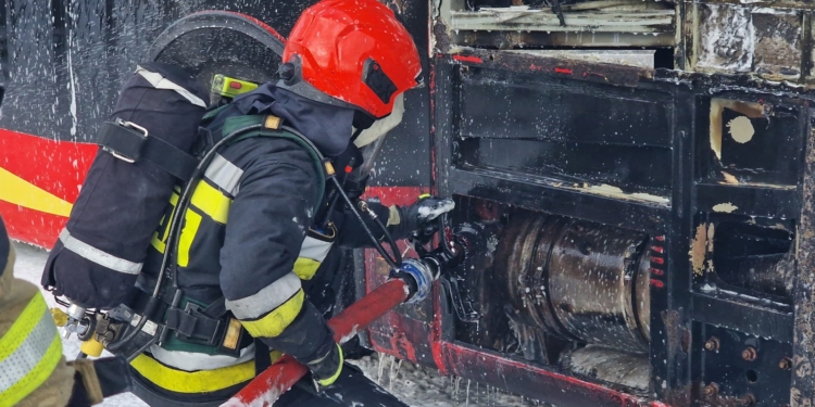 Pożar autobusu przy dworcu Łódź Fabryczna