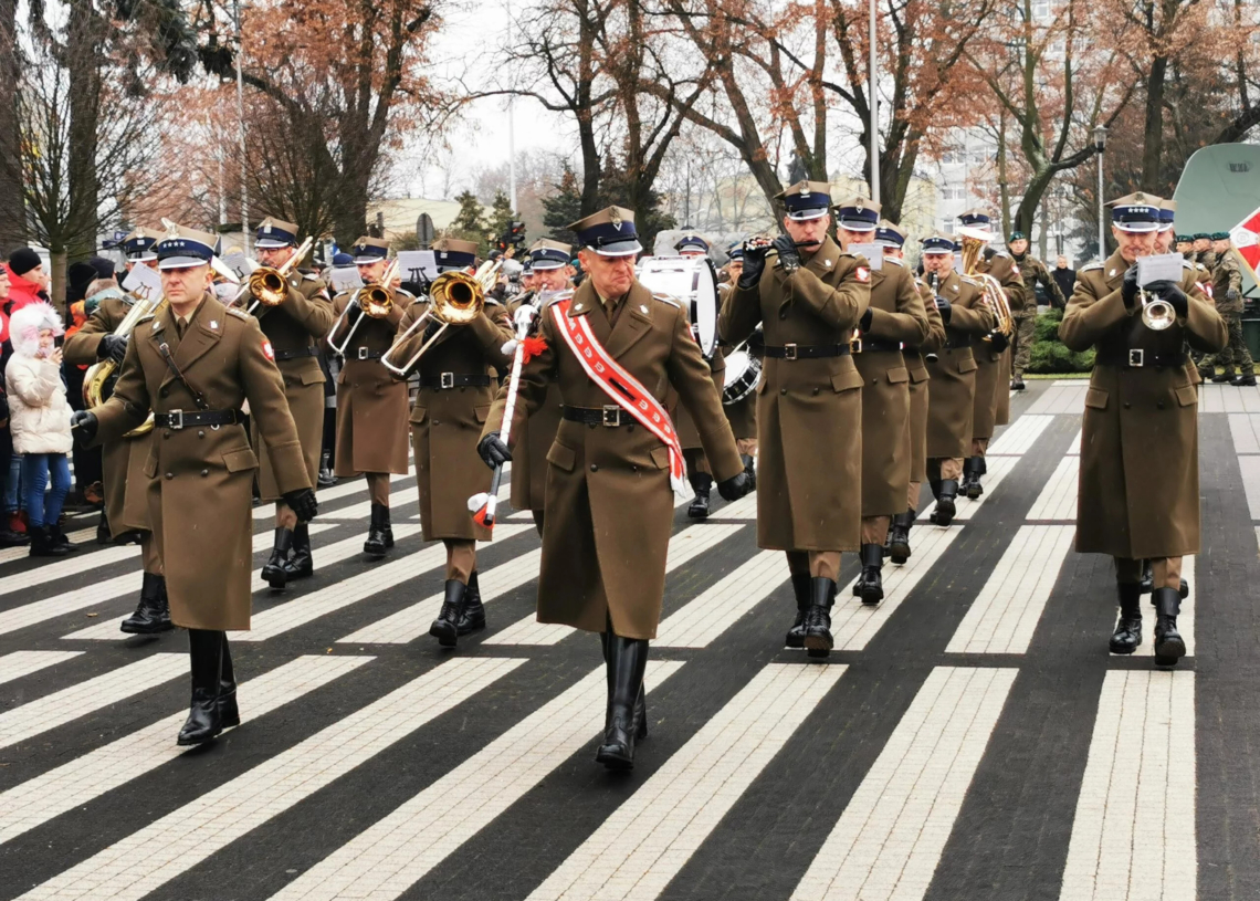 ślubowanie ochotników dobrowolnej zasadniczej służby wojskowej