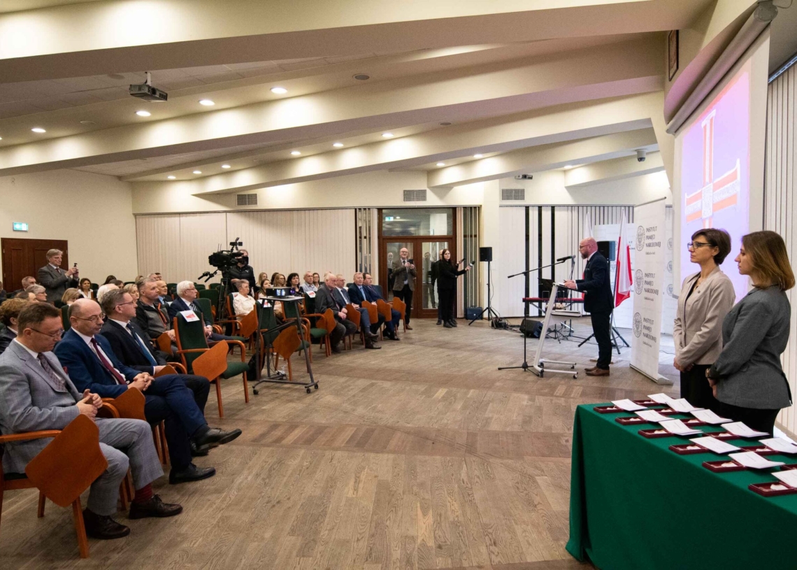 Krzyżem Wolności i Solidarności