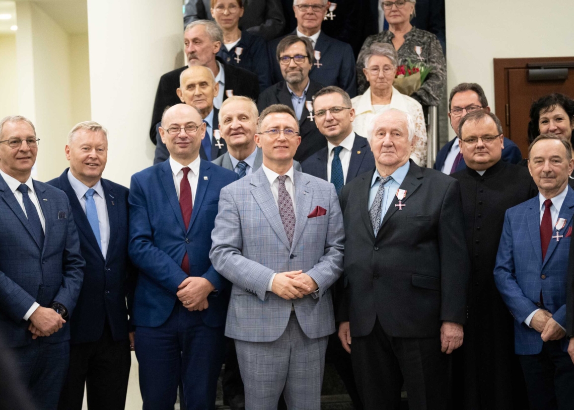 Krzyżem Wolności i Solidarności