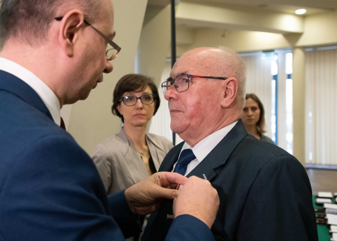 Krzyżem Wolności i Solidarności