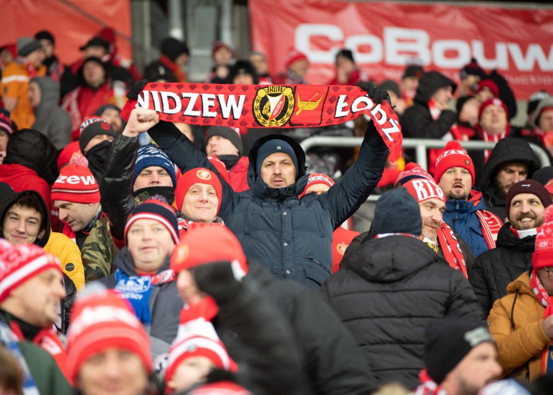 Doping kibiców w meczu Widzew Łódź - Jagiellonia Białystok