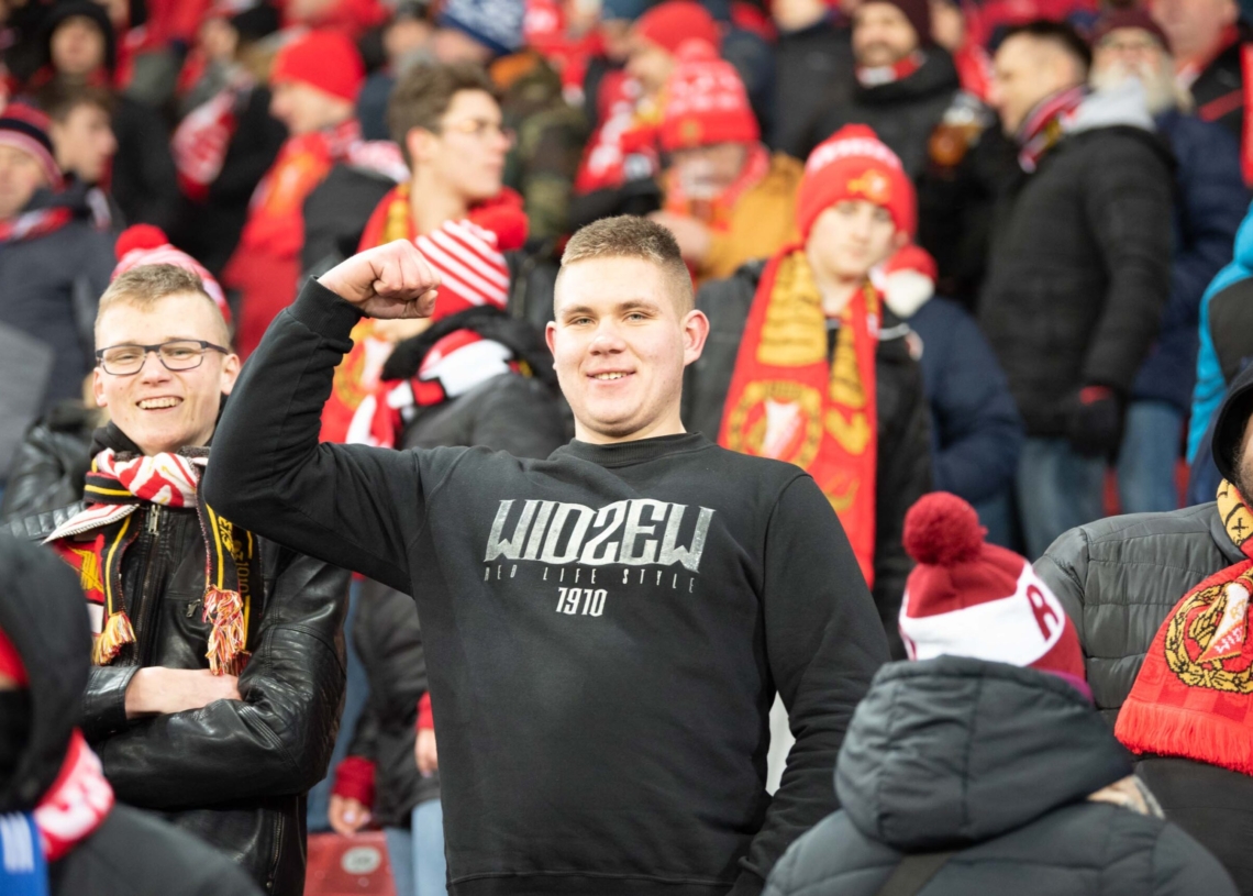Doping kibiców w meczu Widzew Łódź - Jagiellonia Białystok