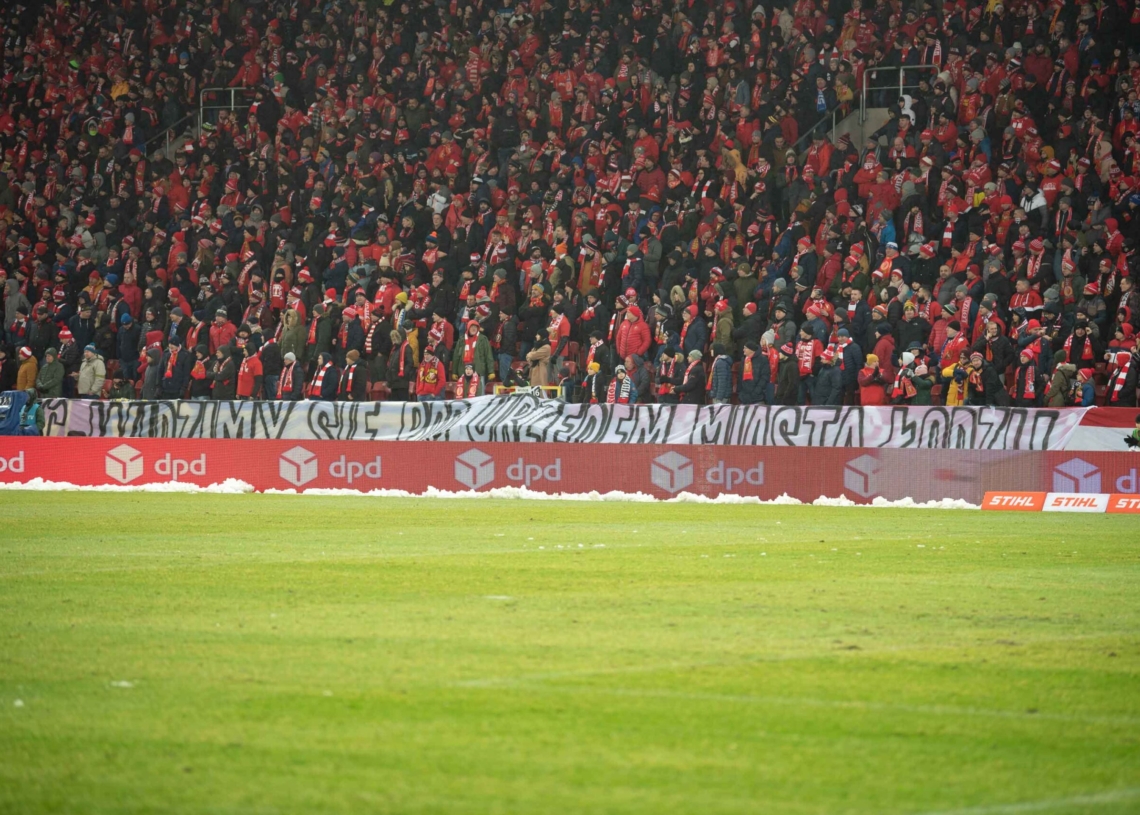 Doping kibiców w meczu Widzew Łódź - Jagiellonia Białystok