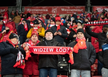Doping kibiców w meczu Widzew Łódź - Jagiellonia Białystok