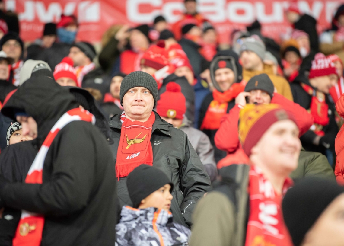 Doping kibiców w meczu Widzew Łódź - Jagiellonia Białystok