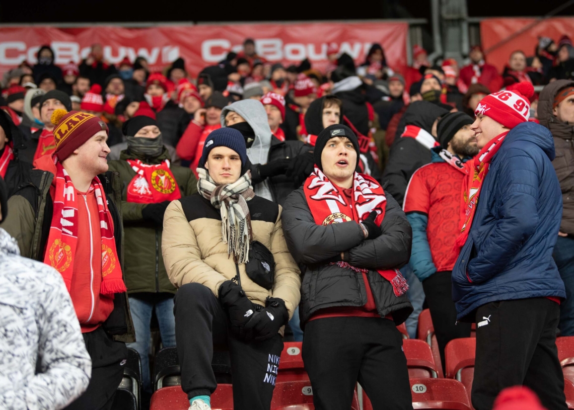 Doping kibiców w meczu Widzew Łódź - Jagiellonia Białystok