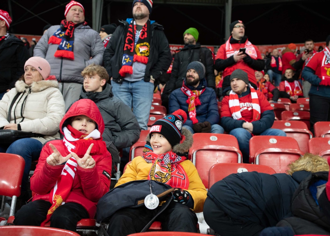 Doping kibiców w meczu Widzew Łódź - Jagiellonia Białystok