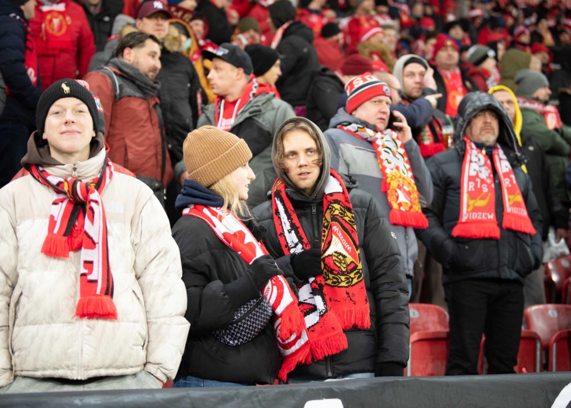 Doping kibiców w meczu Widzew Łódź - Jagiellonia Białystok