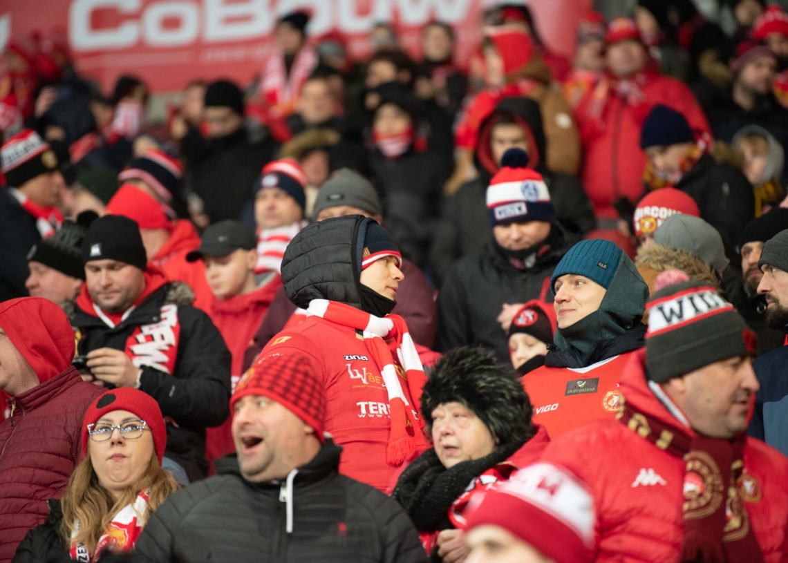 Doping kibiców w meczu Widzew Łódź - Jagiellonia Białystok