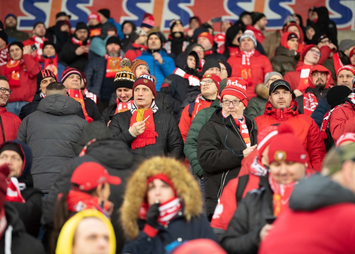 Doping kibiców w meczu Widzew Łódź - Jagiellonia Białystok