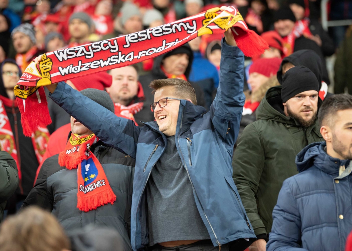 Doping kibiców w meczu Widzew Łódź - Jagiellonia Białystok