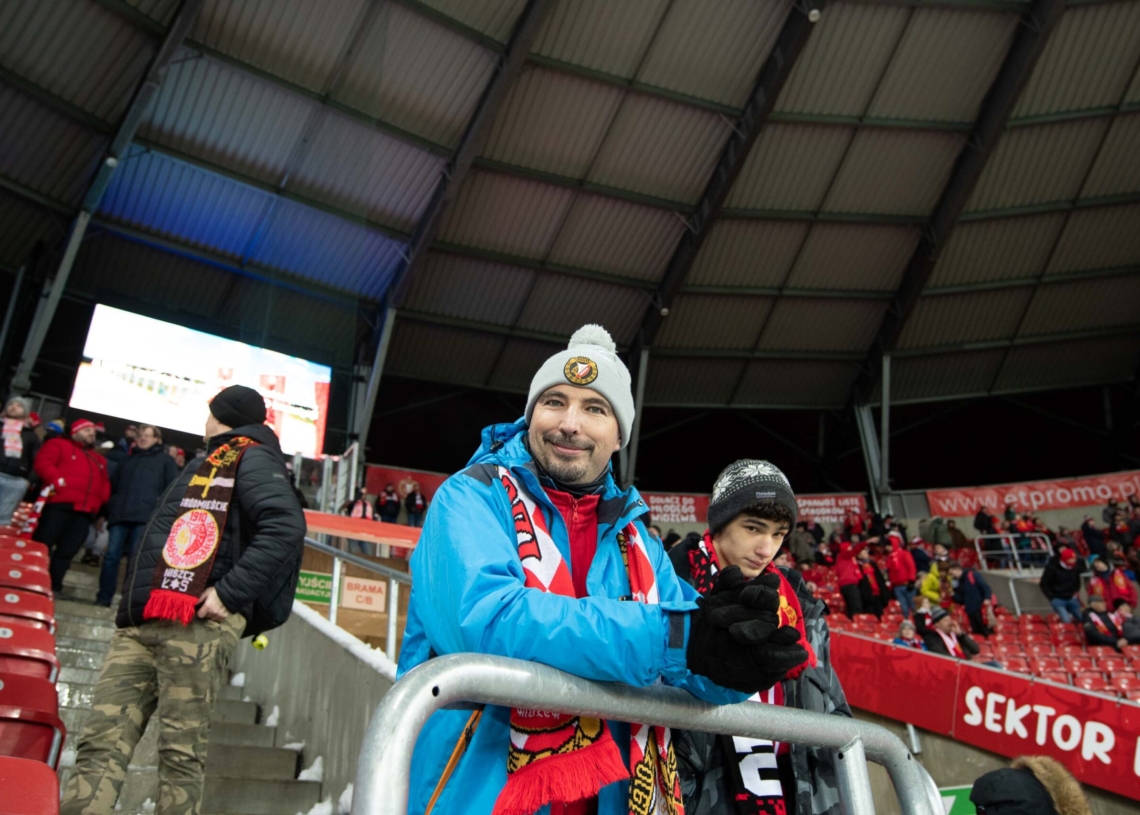 Doping kibiców w meczu Widzew Łódź - Jagiellonia Białystok