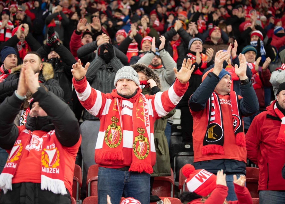 Doping kibiców w meczu Widzew Łódź - Jagiellonia Białystok