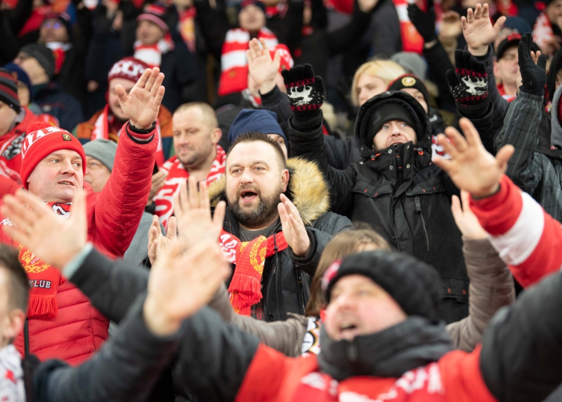 Doping kibiców w meczu Widzew Łódź - Jagiellonia Białystok