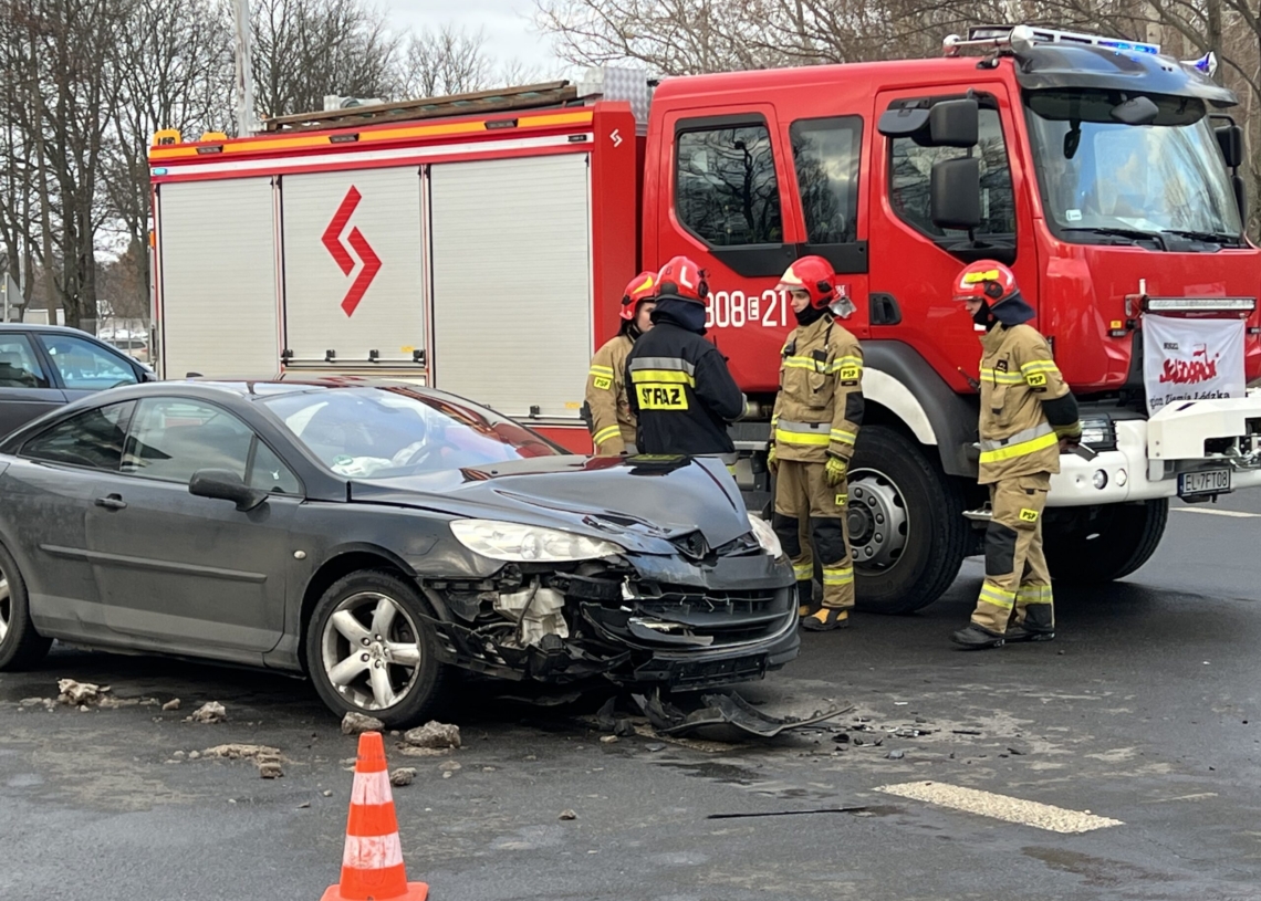 Wypadek na skrzyżowaniu Narutowicza i Konstytucyjnej w Łodzi