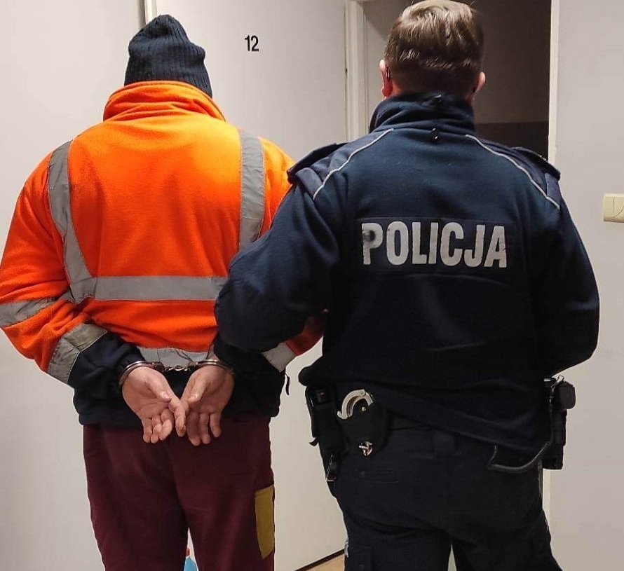 Ojciec i syn wpadli na kradzieży paliwa z lokomotywy 1 Zatrzymany za kradzież paliwa