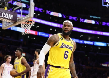 LeBron James z rekordem NBA