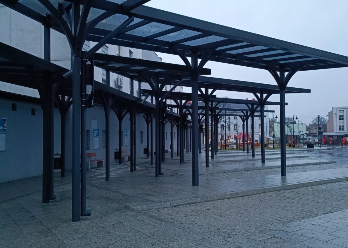 Centrum przesiadkowe w Piotrkowie Trybunalskim. Otwarcie 15 lutego [ZDJĘCIA]