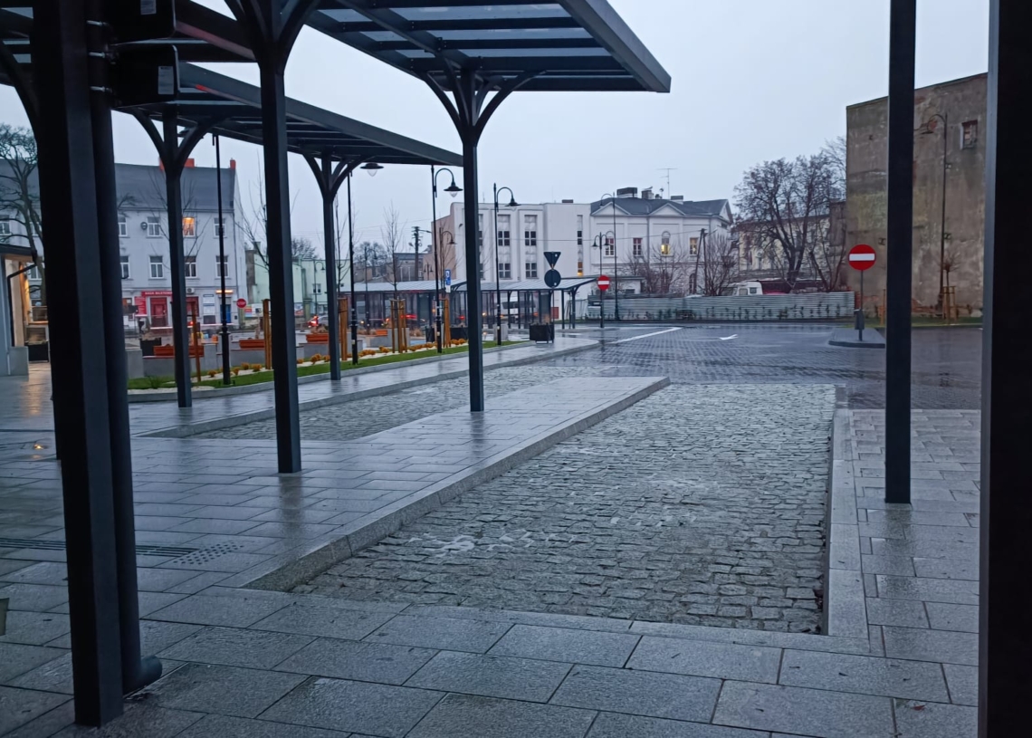 Centrum przesiadkowe w Piotrkowie Trybunalskim. Otwarcie 15 lutego [ZDJĘCIA]