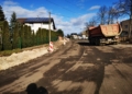 TIR-y rozjeżdżają lokalne drogi w gminie Błaszki 5 TIR-y rozjeżdżają lokalne drogi w gminie Błaszki