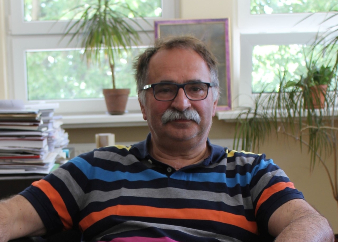 prof. Tomasz Kapitaniak z Politechniki Łódzkiej