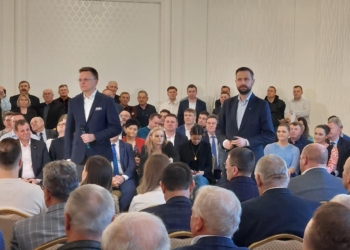 Szymon Hołownia i Władysław Kosiniak-Kamysz w Poddębicach 4 Szymon Hołownia i Władysław Kosiniak-Kamysz
