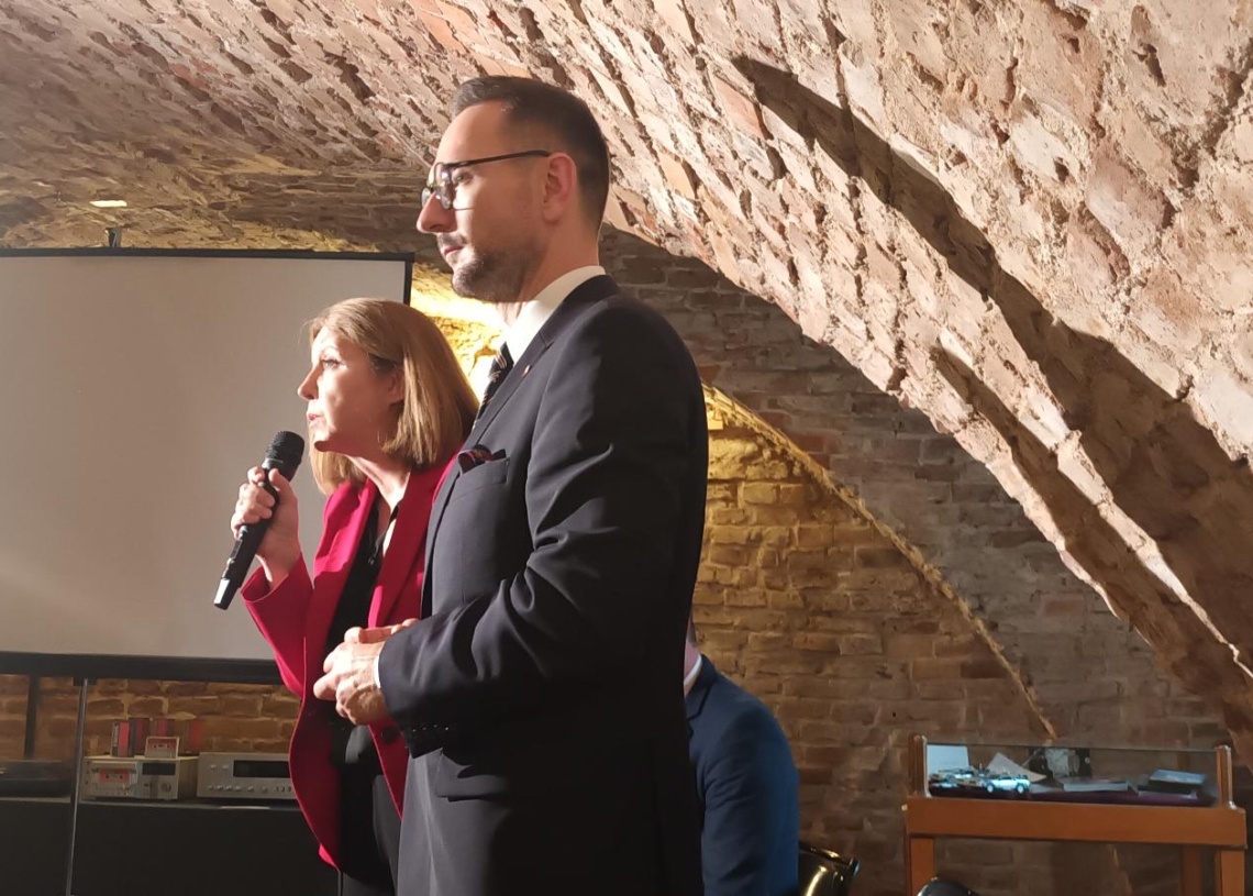 Minister Waldemar Buda spotkał się z mieszkańcami Łowicza