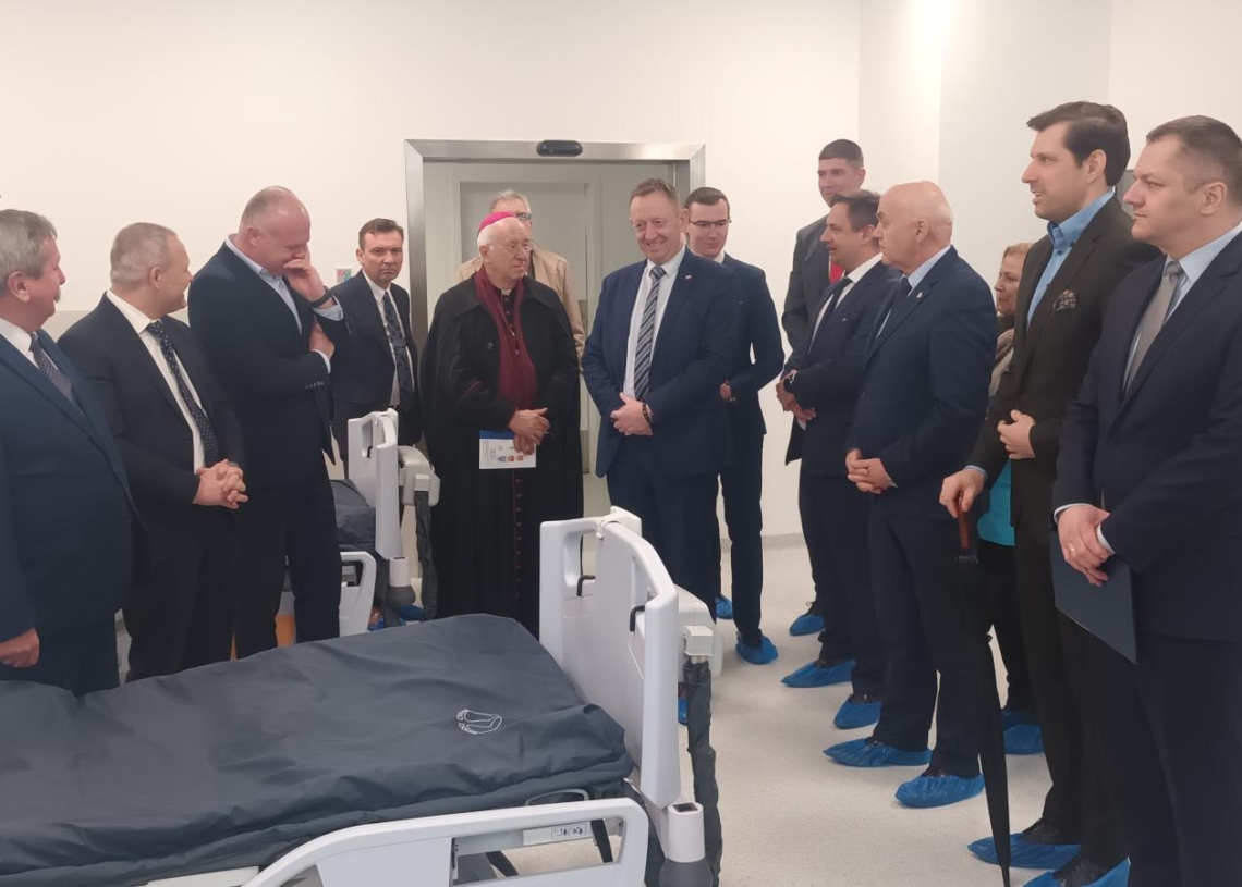 Nowy pawilon Szpitala Świętego Ducha w Rawie Mazowieckiej oddany do użytku. Kosztował 21 mln zł [ZDJĘCIA]
