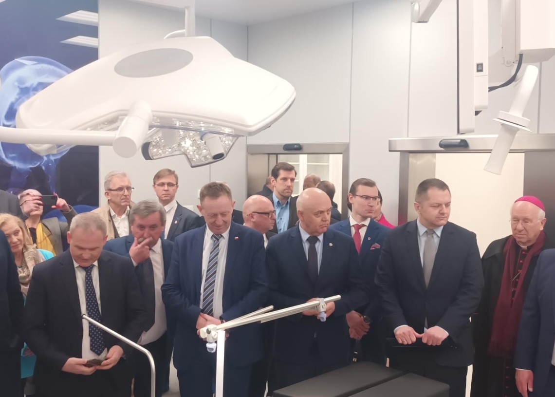 Nowy pawilon Szpitala Świętego Ducha w Rawie Mazowieckiej oddany do użytku. Kosztował 21 mln zł [ZDJĘCIA]