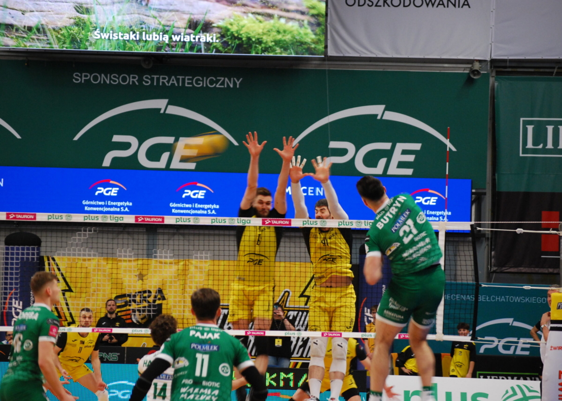 PGE Skra Bełchatów przegrała 0:3 z Indykpolem AZS-em Olsztyn i nie zagra w play-offach