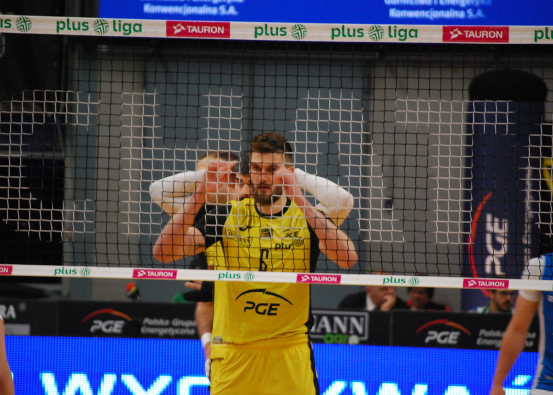 PGE Skra Bełchatów przegrała 0:3 z Indykpolem AZS-em Olsztyn i nie zagra w play-offach