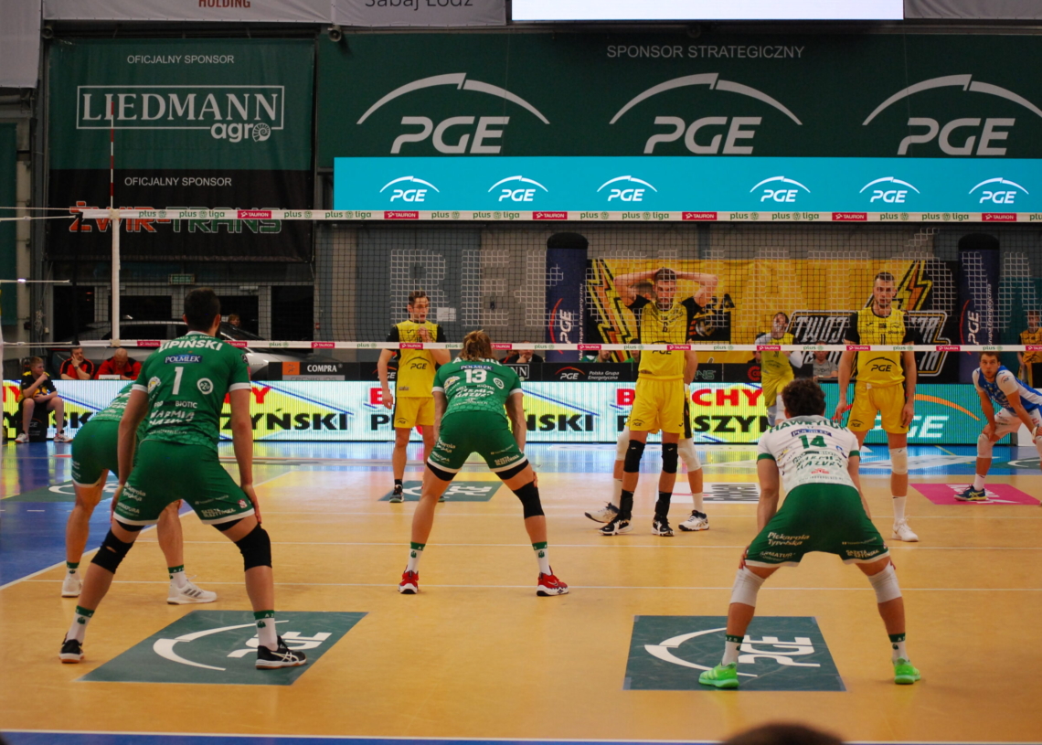 PGE Skra Bełchatów przegrała 0:3 z Indykpolem AZS-em Olsztyn i nie zagra w play-offach