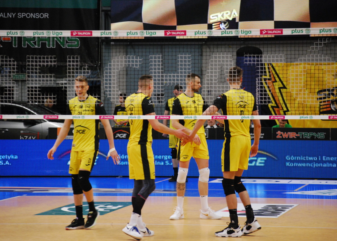 PGE Skra Bełchatów przegrała 0:3 z Indykpolem AZS-em Olsztyn i nie zagra w play-offach