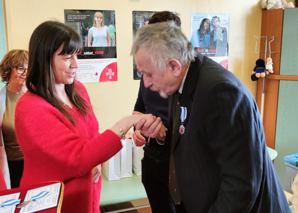 Uroczystość wręczenia Odznak Honorowy Dawca Krwi w Piotrkowie