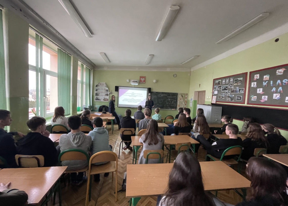 Uczennice I LO napisały książeczkę „Uwolnij mnie” o prawach zwierząt