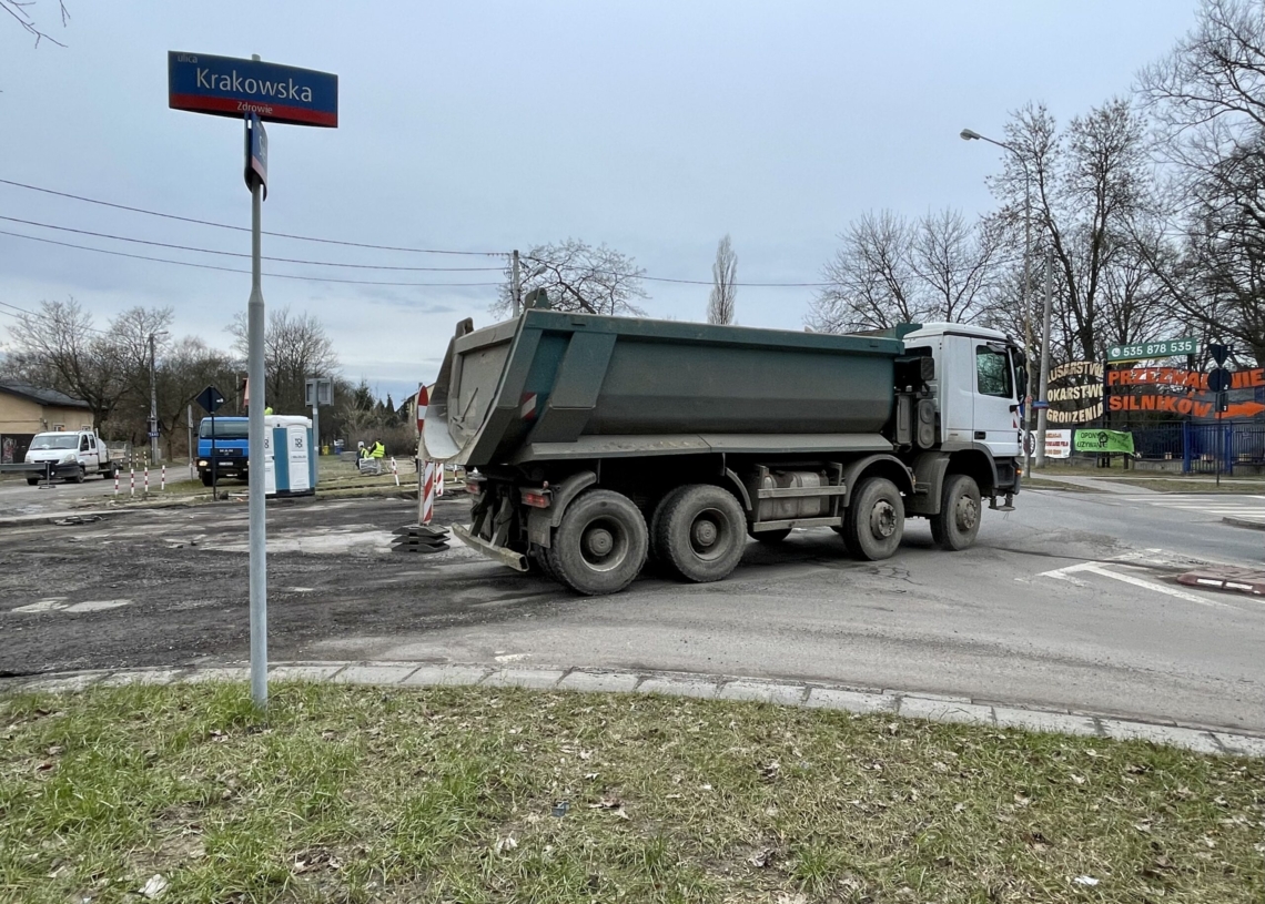 Jutro mija 10 dni od rozpoczęcia remontu Krakowskiej. Jak postępują prace? [ZDJĘCIA + WIDEO]