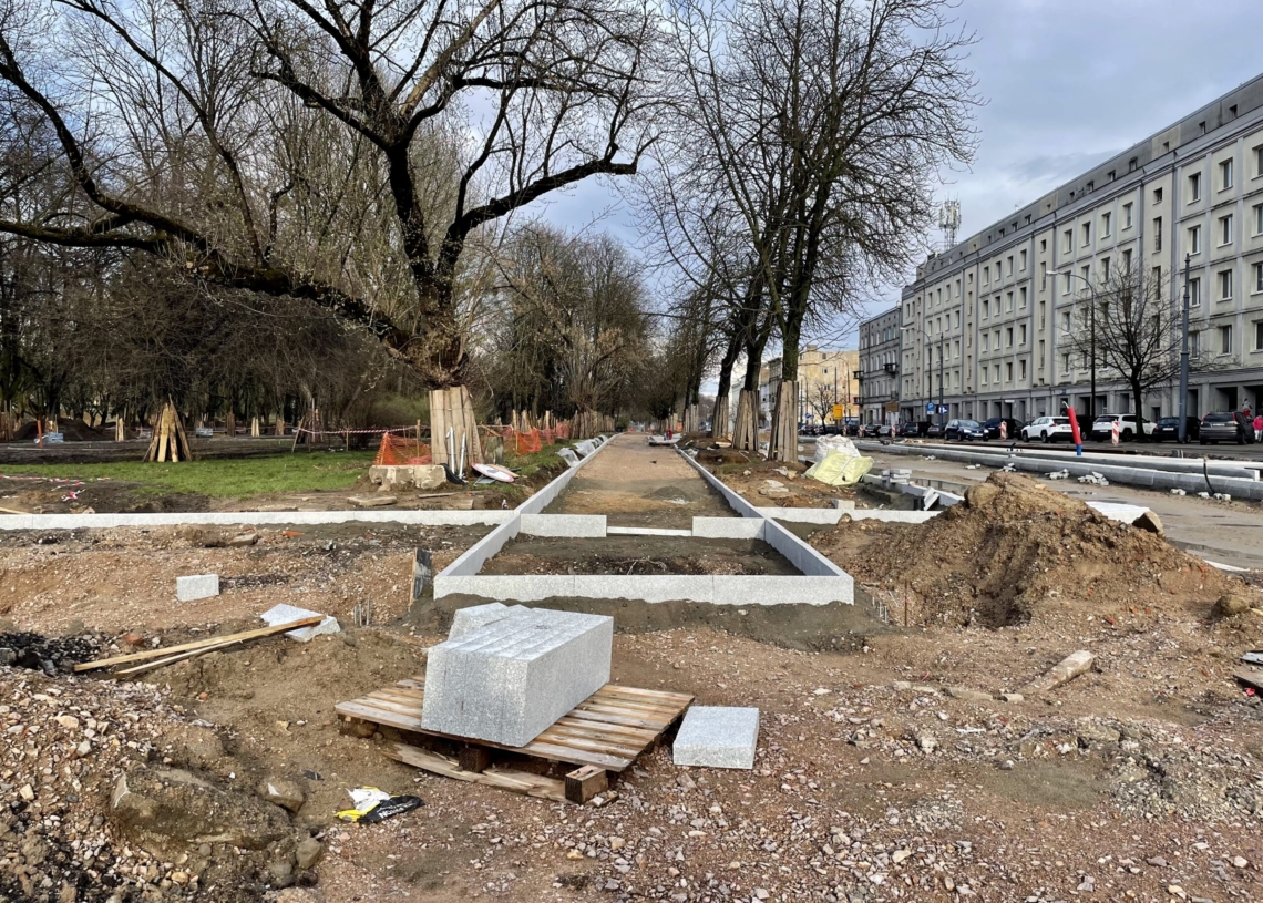 Modernizacja Północnej. Wybudowano pierwsze perony przystankowe [ZDJECIA + WIDEO]