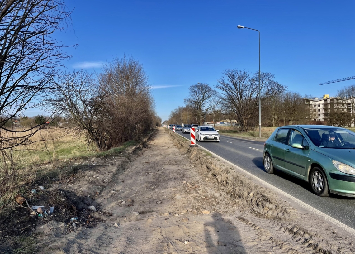 Modernizacja trasy tramwajowej do Konstantynowa. Dzisiaj mają zostać wznowione prace na konstantynowskim odcinku [ZDJĘCIA + WIDEO]