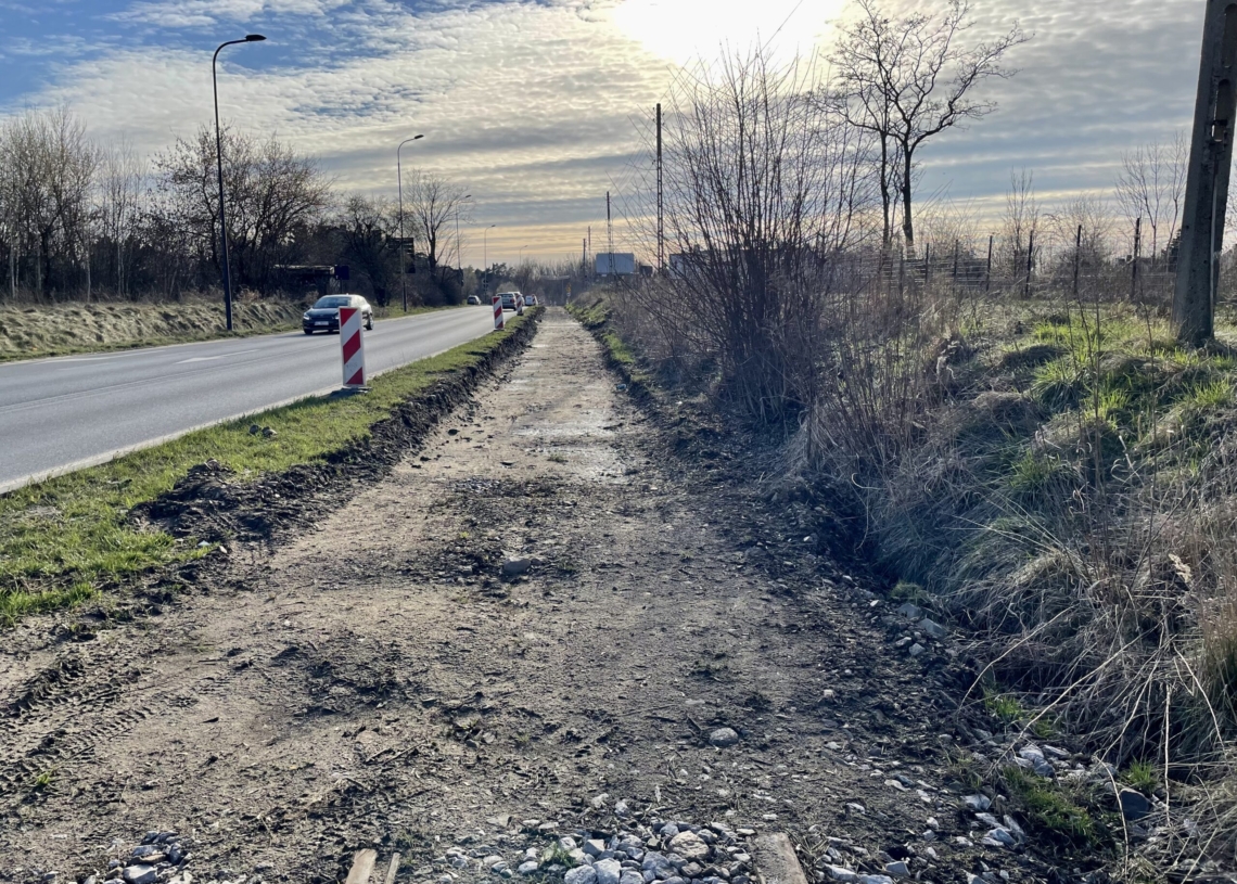 Modernizacja trasy tramwajowej do Konstantynowa. Dzisiaj mają zostać wznowione prace na konstantynowskim odcinku [ZDJĘCIA + WIDEO]